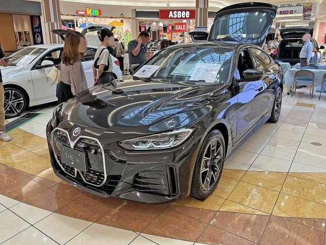 2023 BMW i4