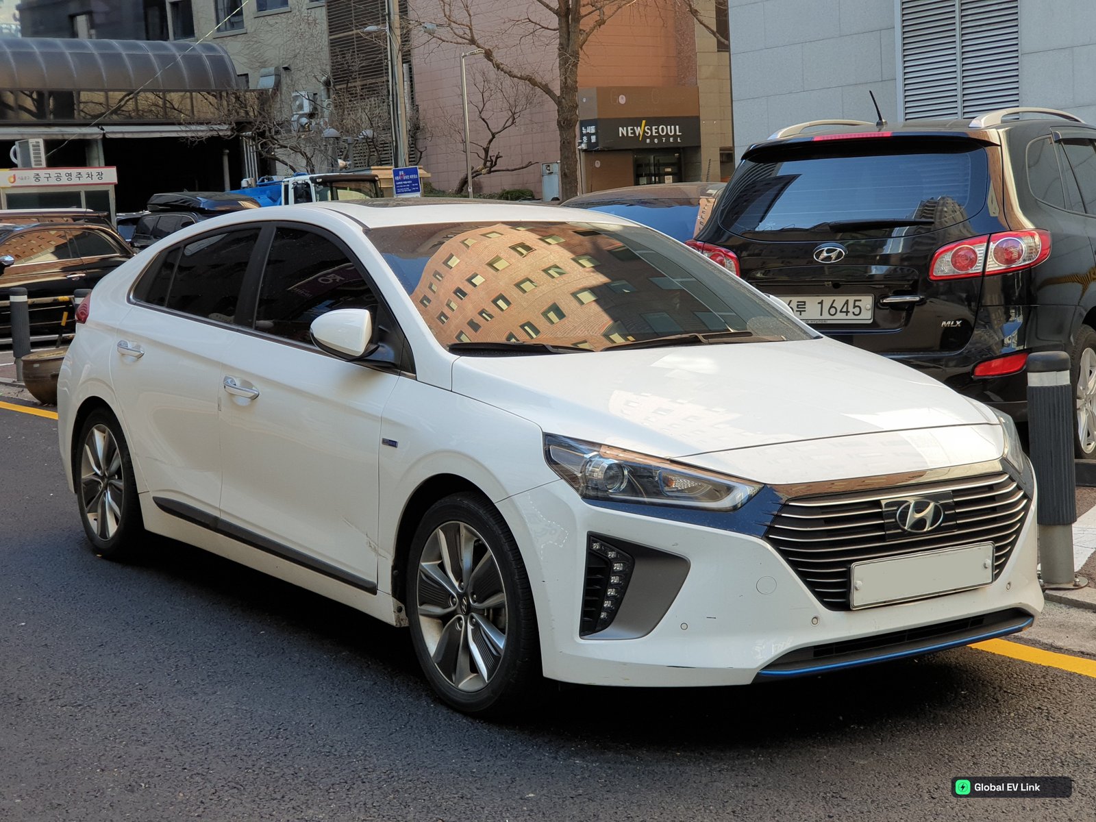2020 Hyundai Ioniq Hybrid
