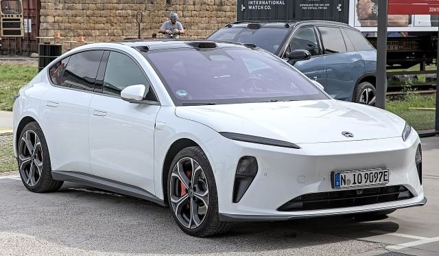 2023 NIO ET5