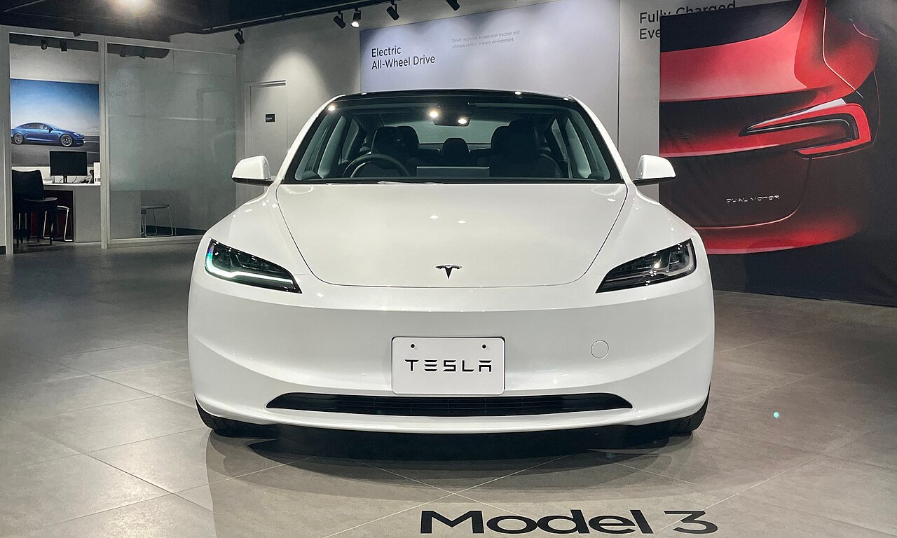 2023 Tesla Model 3